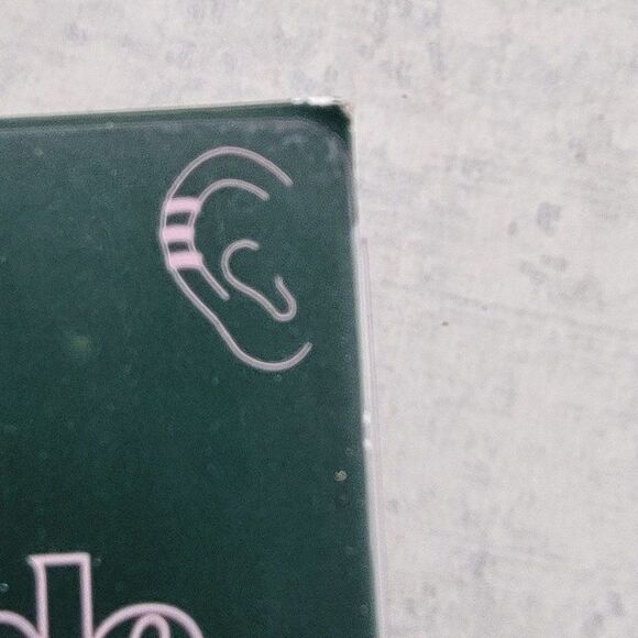 Wild Fable Girls Gold Nickel Free Fashion Jewelry Modern Butterfly Ear Cuff - Picture 2 of 7